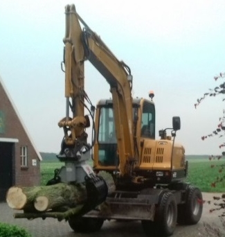 Bomen laten weghalen in Staphorst door Groentechniek Klomp Bomen laten weghalen in Staphorst