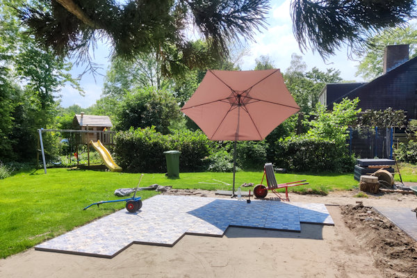 Onze hovenier in Emmen staat voor jou klaar om ervoor te zorgen dat jouw tuin er weer prachtig bijstaat.