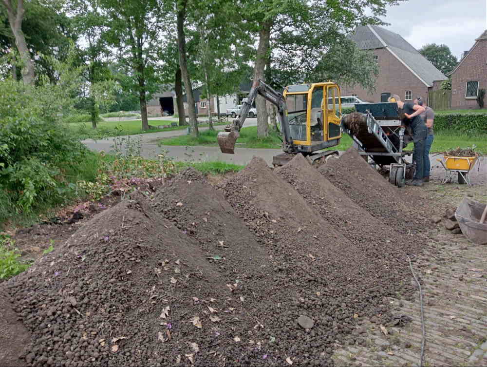 Het beste tuinonderhoud in Zwolle door Groentechniek Klomp.